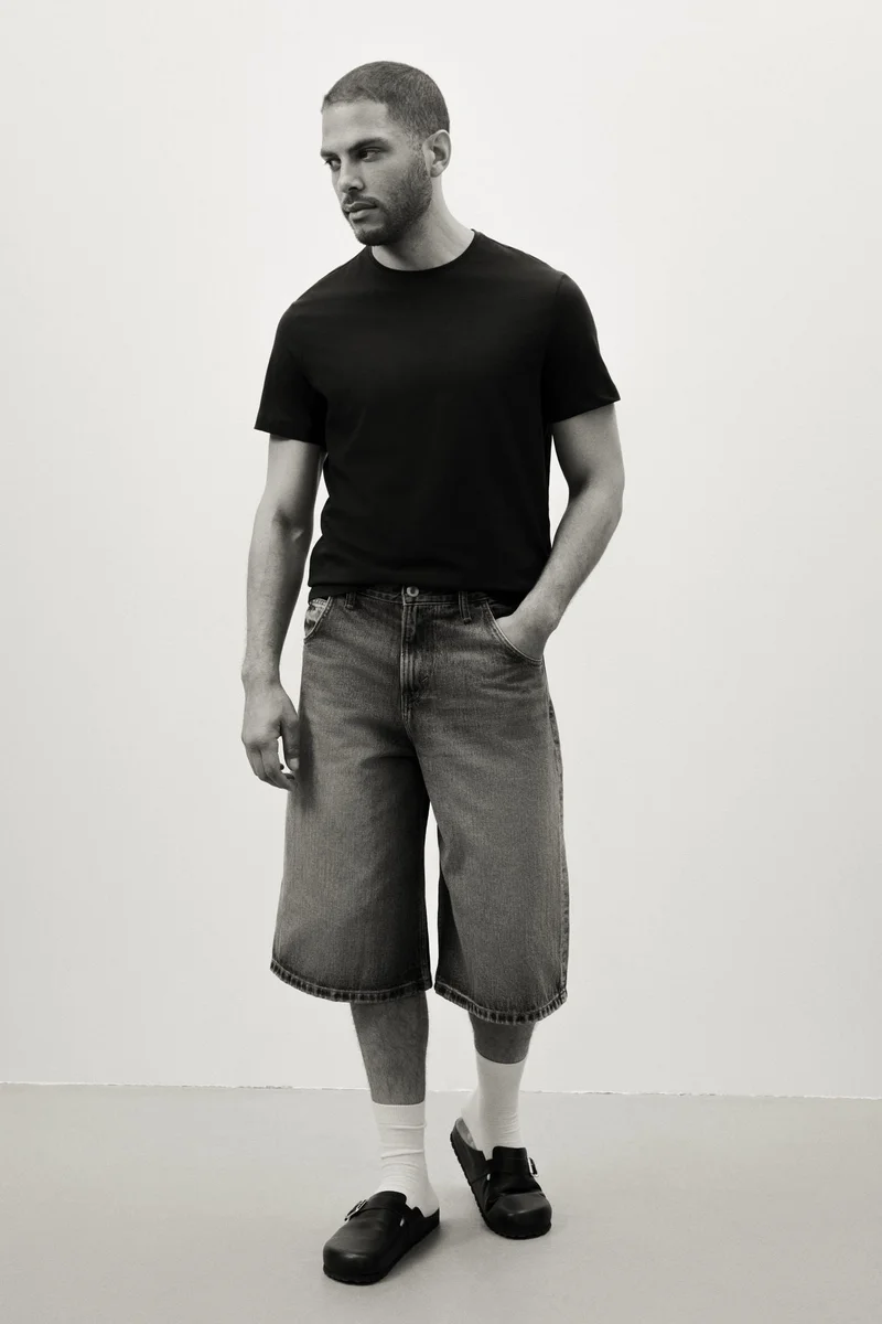 H&M Round-neck T-shirt Slim fit