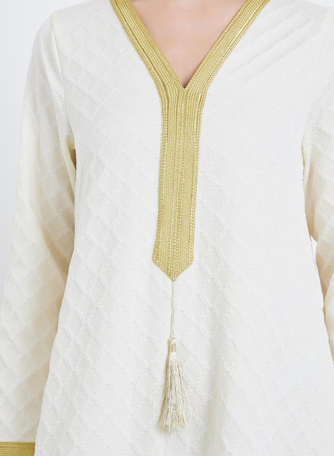 Amirah Women Beige Jacquard Jalabiya with Gold Accents - Image 4