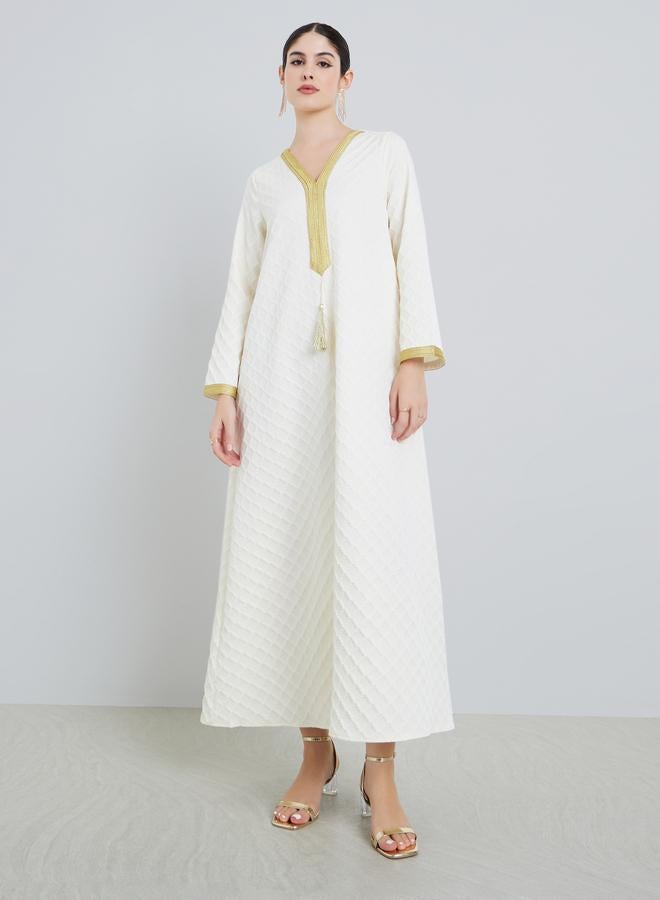 Amirah Women Beige Jacquard Jalabiya with Gold Accents - Image 3