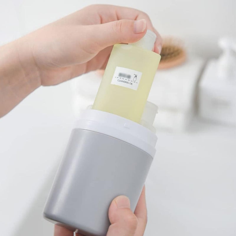 ويوبلز مجموعة أدوات استحمام محمولة ثمانية في واحد: كوب غسيل، موزع صابون، زجاجات مستحضرات تجميل، كوب فرشاة أسنان، مشط، سهل الحمل (أزرق) - Image 1