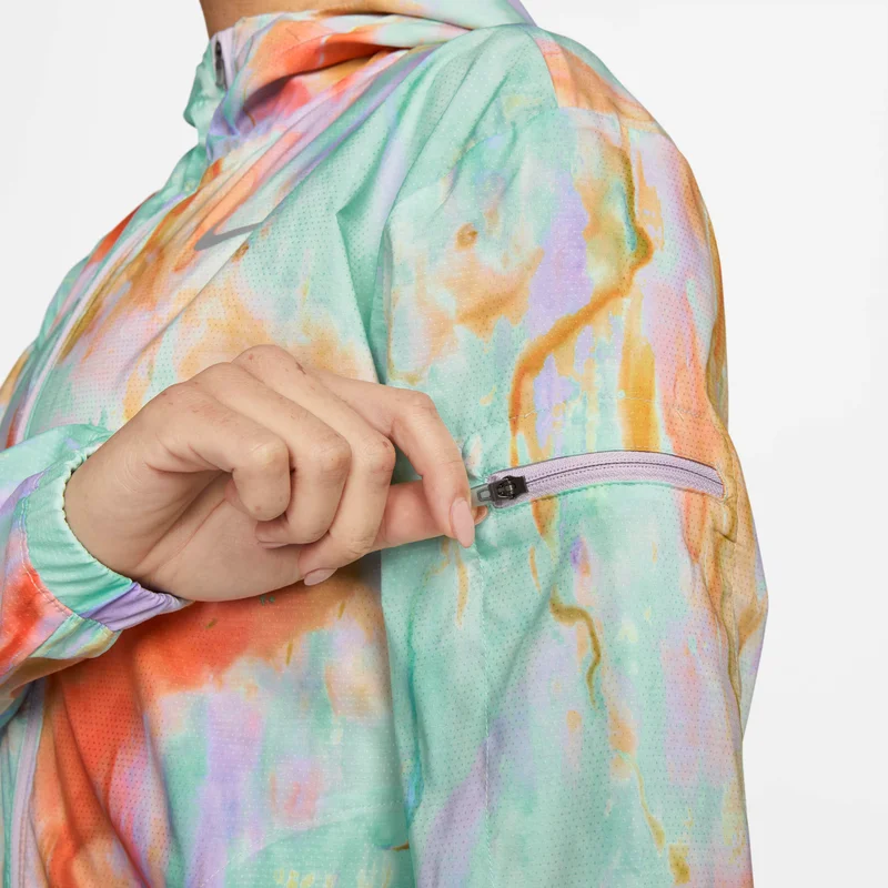 Nike Women's Lightweight Running Jacket
