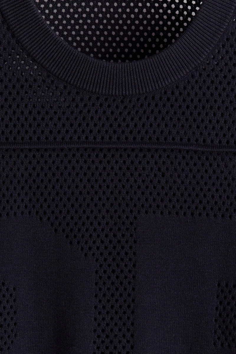 H&M  Relaxed Fit Boxy Mesh T-shirt for Men | Best Price UAE