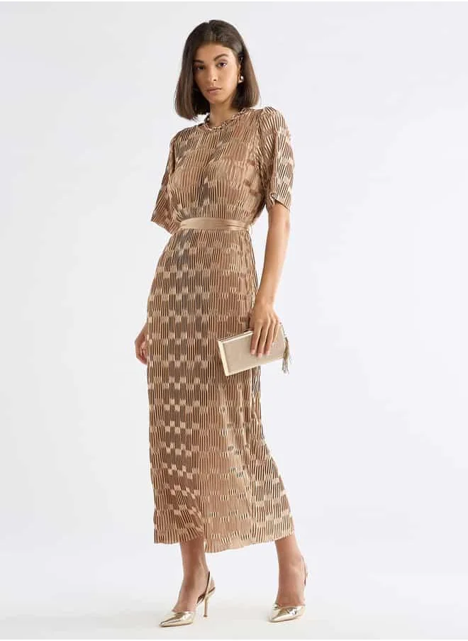 FAV Textured Round Neck Dress with Short Sleeves and Tie-Up Belt