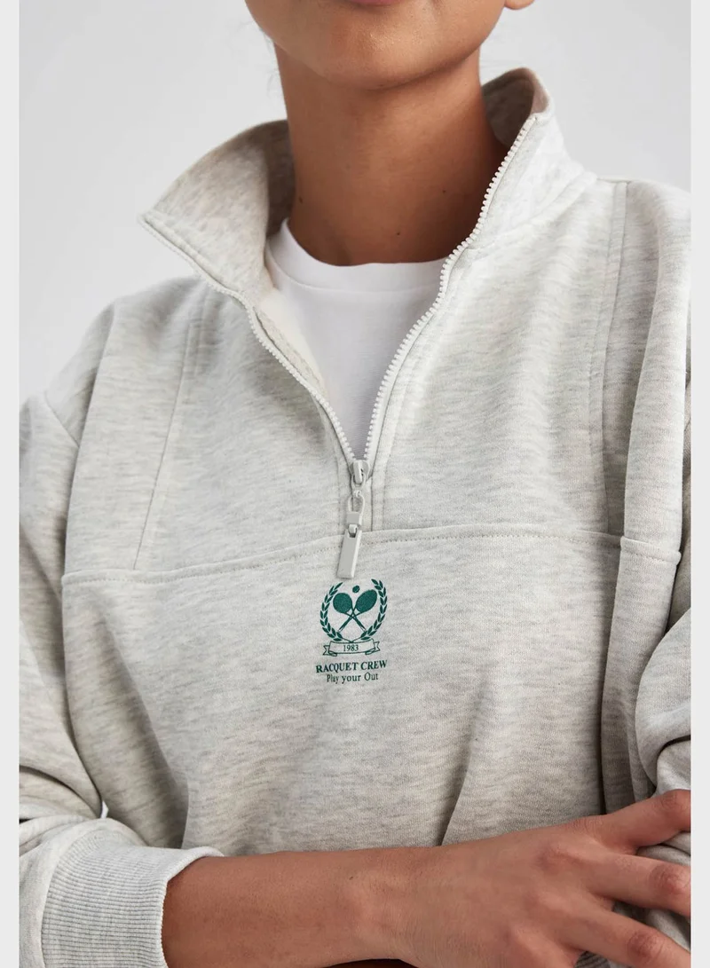 DeFacto V-Neck Sweatshirt