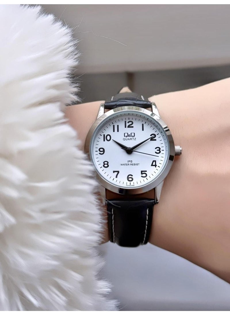 Q&Q Minimal Elegant Thin Case Women's Leather Band Wristwatch  - Image 2