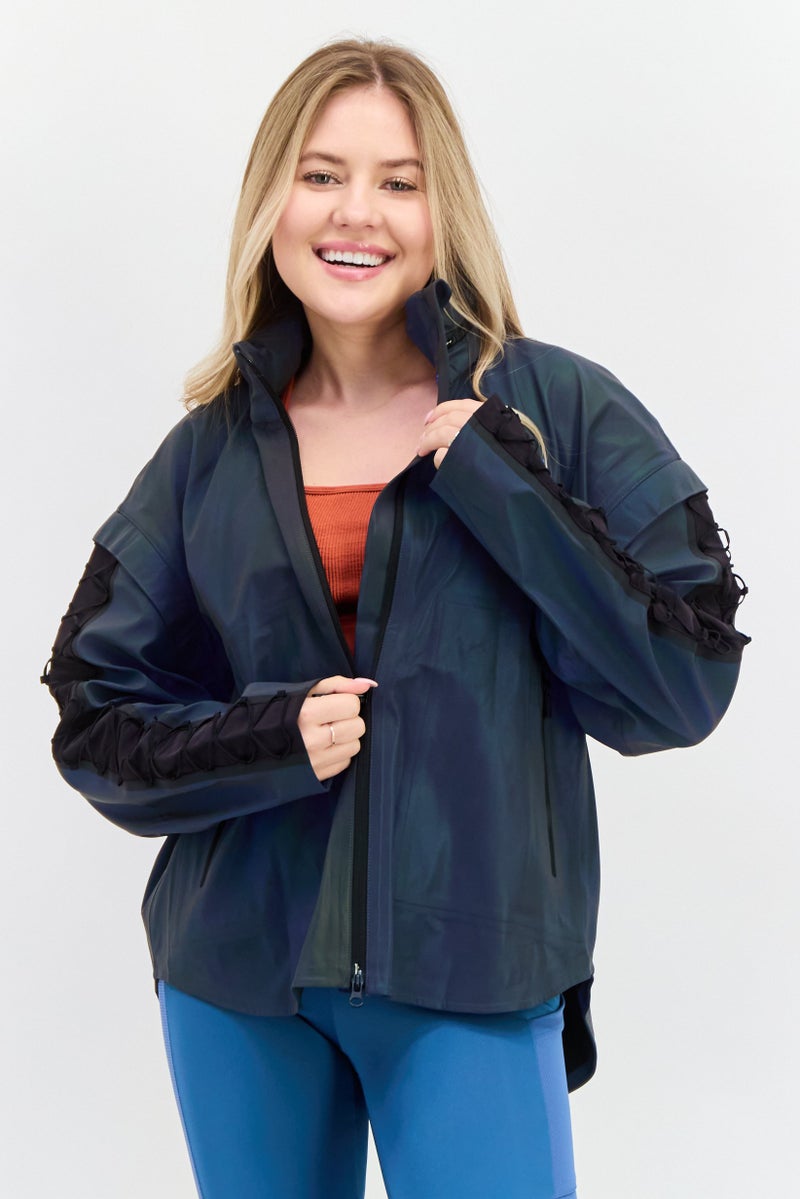 PUMA جاكيت رياضي نسائي بأكمام طويلة وقبعة للخارج، رمادي - Image 1