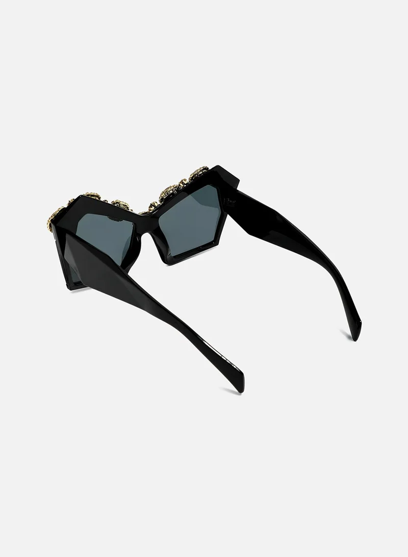 SOHI Radiant Reflections: Embellished Artificial Sunglass Jewellery