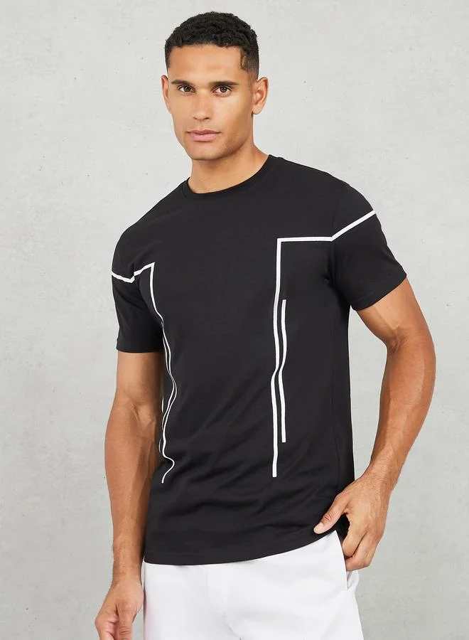 Styli Contrast Placement Print Regular Fit T-shirt