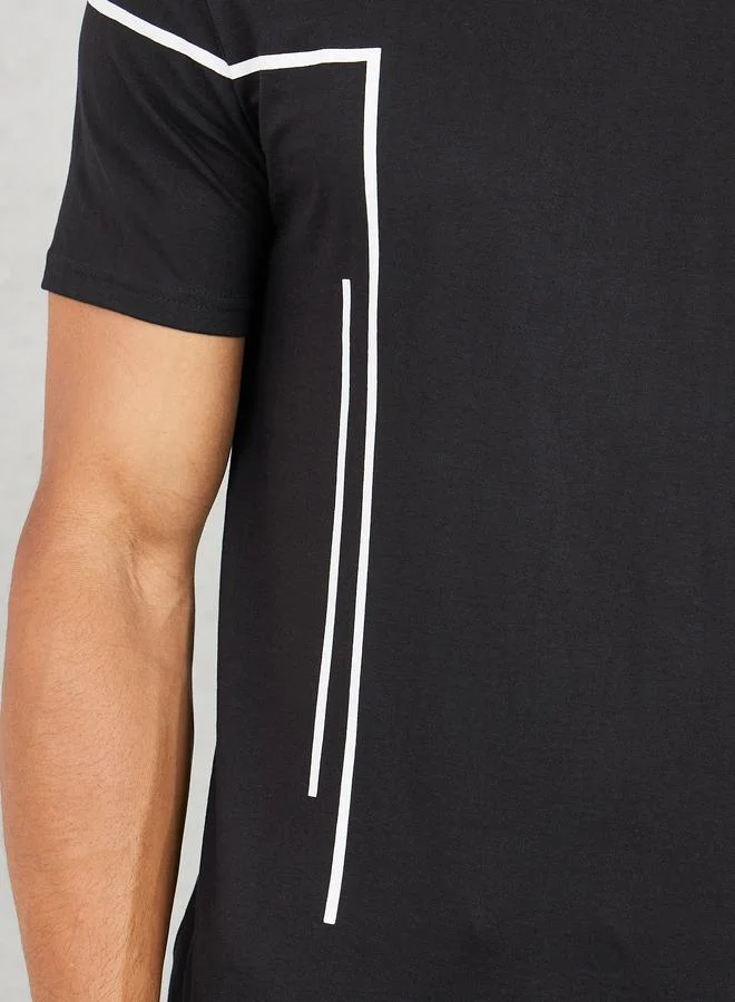 Styli Contrast Placement Print Regular Fit T-shirt