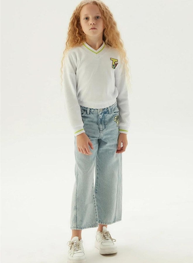 TYESS Tyess Girl White Tracksuit Top - Image 1