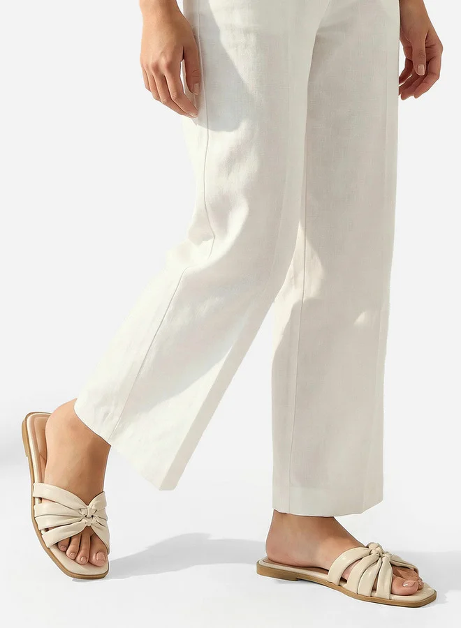 Celeste Women Textured Flat Sandals