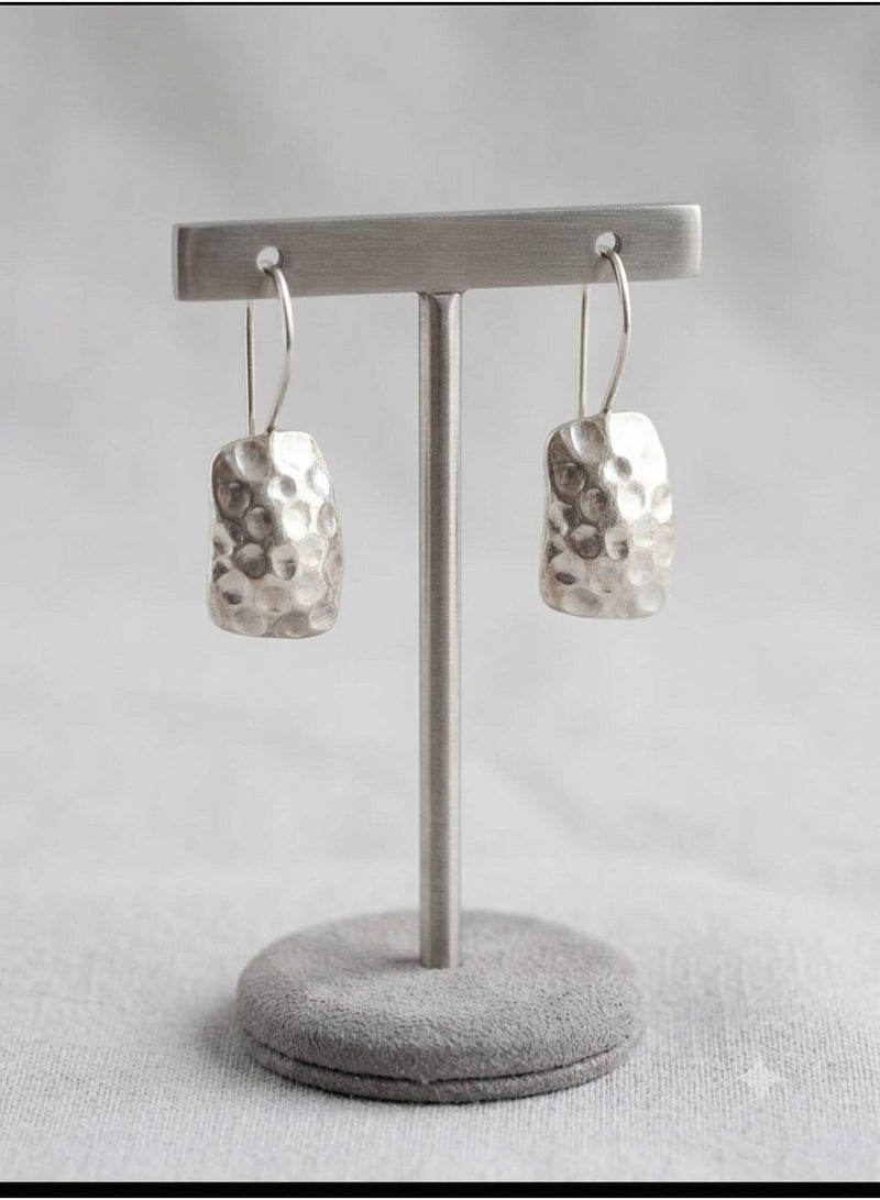 The Intermix Gems Hammered Rectangular Drop Earrings in 925 Sterling Silver - Image 2