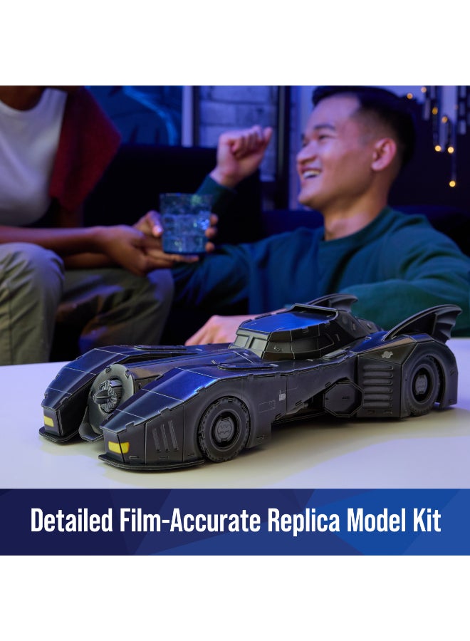 Puzzles 4D بناء، سيارة باتمان ريترو باتموبيل نموذج 3D مع قاعدة 202 قطعة، ألعاب باتمان ديكور مكتب، ألعاب بناء، ألغاز 3D للبالغين والمراهقين 12+ - Image 3