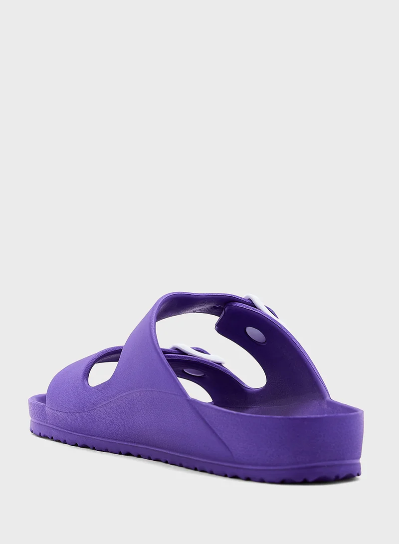 ديفاكتو Multi Strap Flat Sandals