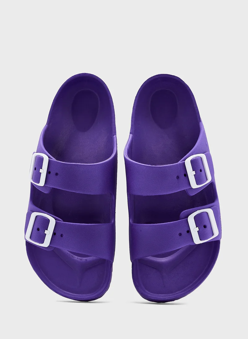 ديفاكتو Multi Strap Flat Sandals