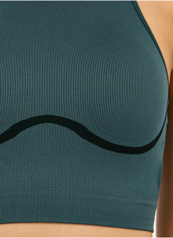 Styli Seamless Contrast Contour Trim Racerback Sports Bra