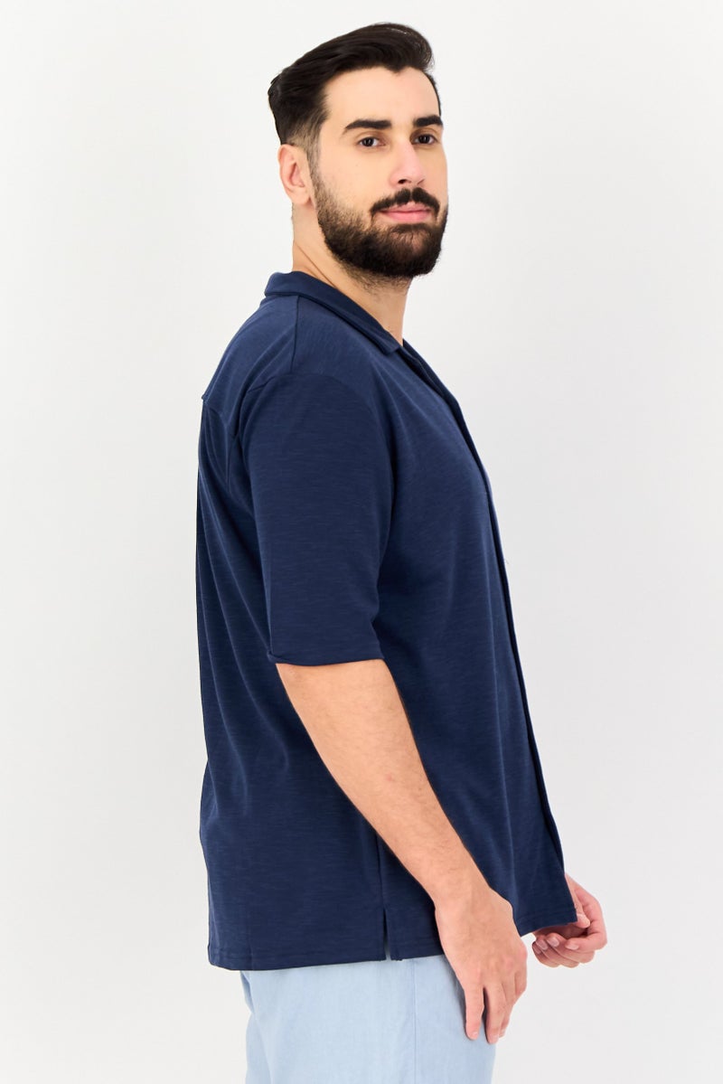 Core Elements قميص رجالي عادي قصير الأكمام بلون ساج الأخضر - Image 3