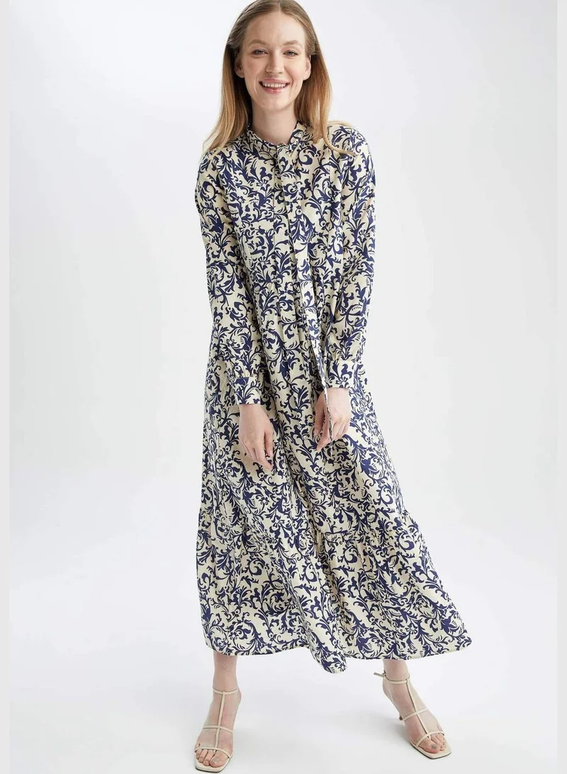 ديفاكتو Woman Regular Fit C Neck Long Sleeve Woven Dress