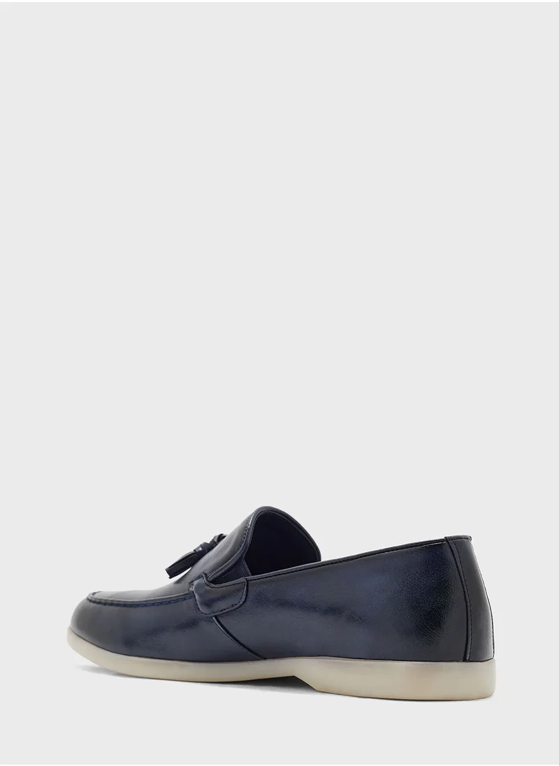 Robert Wood Smart Tassel Detail Casual Slip Ons