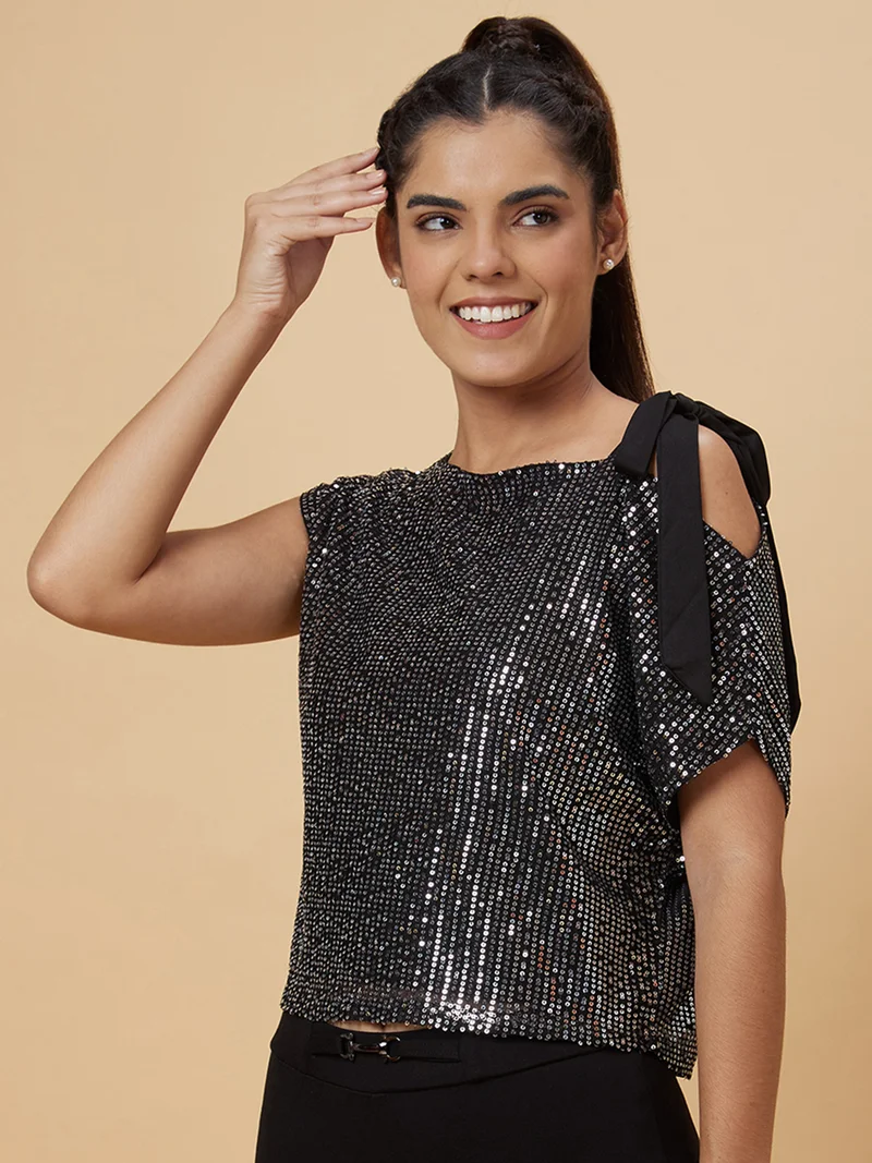 globus Women Embellished Tie-Up Shoulder Party Crop Top
