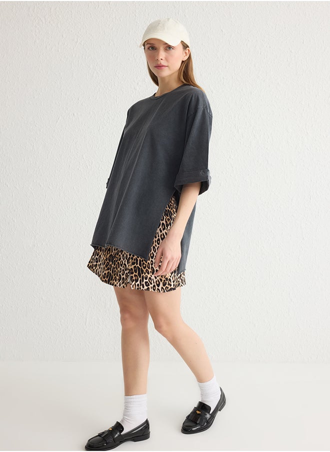 trendyol Anthracite Washed 100% Cotton Double Sleeve Asymmetric Boyfriend Knitted T-Shirt TWOSS20TS0828  - Image 2
