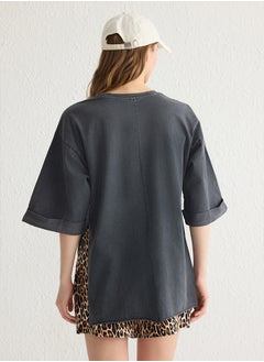 trendyol Anthracite Washed 100% Cotton Double Sleeve Asymmetric Boyfriend Knitted T-Shirt TWOSS20TS0828  - Image 5