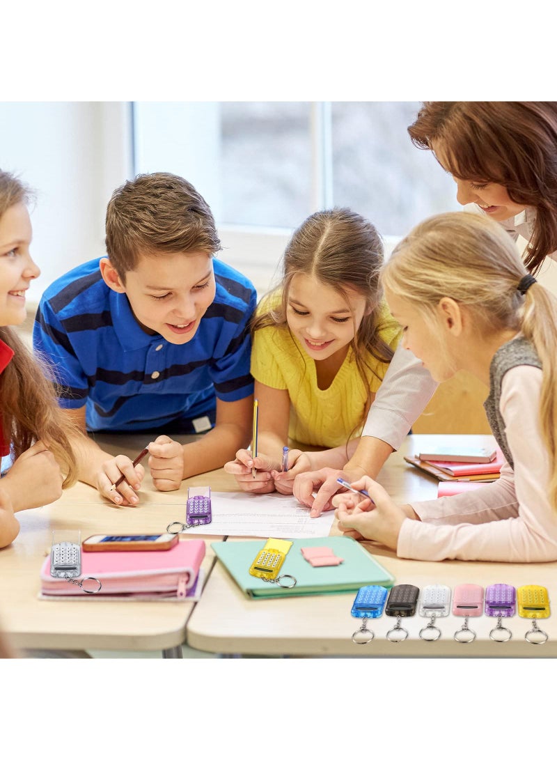 Sweet seven مجموعة حاسبات جيب صغيرة بحجم ميني - 6 قطع ملونة من الآلات الحاسبة الإلكترونية للأطفال - تصميم لطيف وقابل للحمل - مثالي للطلاب، المنزل، المدرسة، والمكتب - Image 4