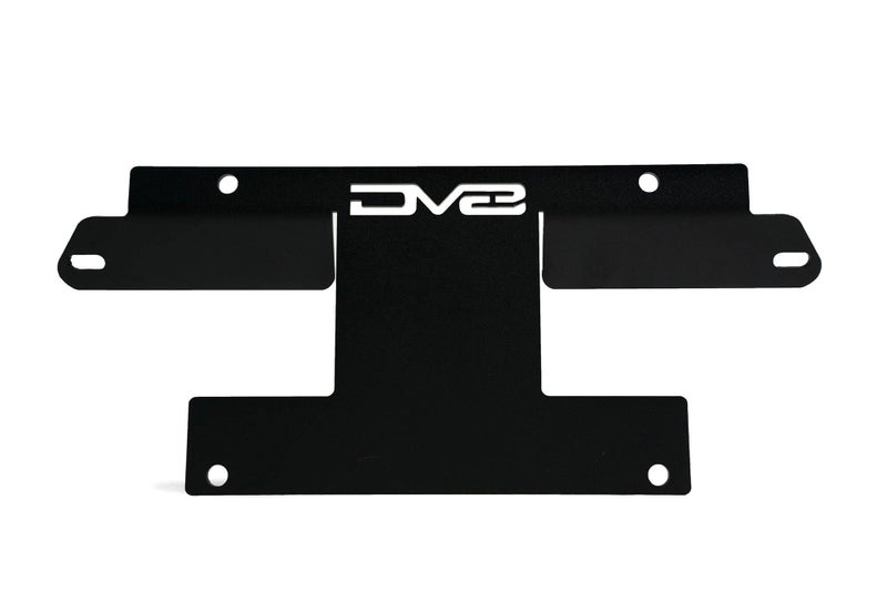 DV8 Offroad حامل نقل لوحة الترخيص لسيارة فورد برونكو 2021-2024 | مصد أمامي من الصلب OEM | تركيب مركزي سفلي | يحافظ على فتح الشبك | تركيب سريع وسهل | DV8 Offroad - Image 1