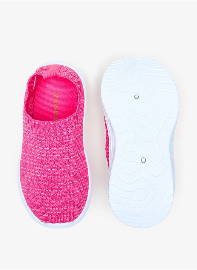 shoexpress - Girls Textured Slip-On Trainers with Pull Tabs - Image 1