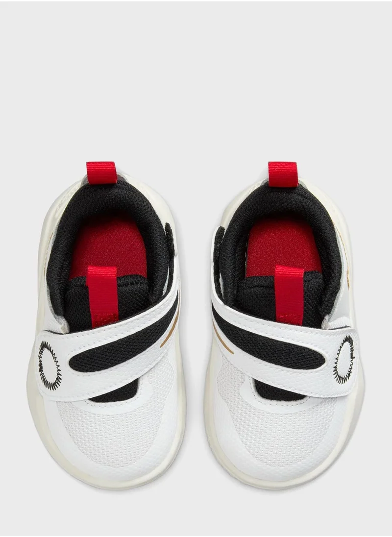 نايكي Infant Team Hustle  D 11
