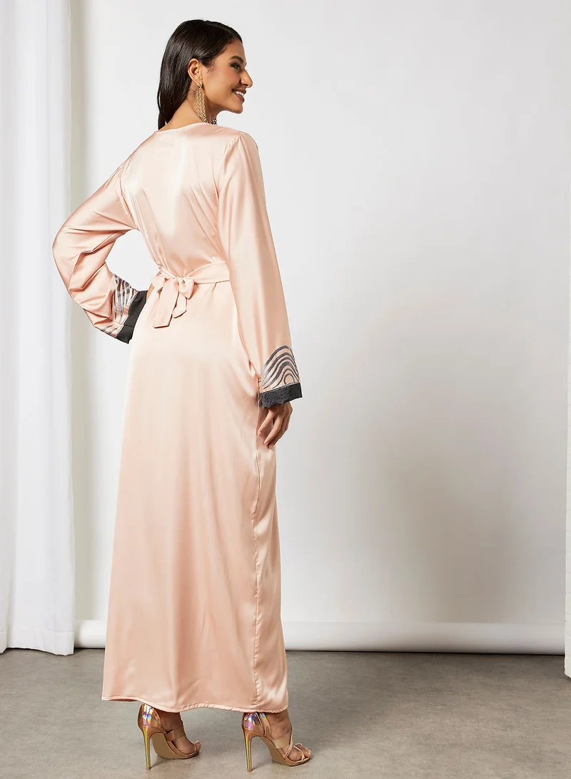 Hayat Jalabiya With Abstract Embroidery And Belt