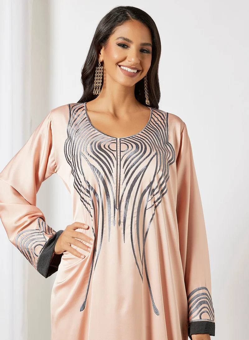 Hayat Jalabiya With Abstract Embroidery And Belt
