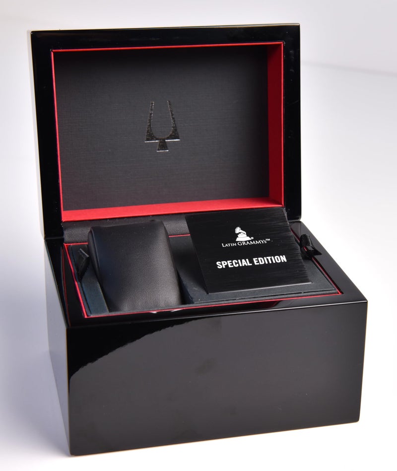 Bulova ساعة بولوفا لاتين غرامي مودرن ميلينيا أوتوماتيك ذات لونين من الفولاذ المقاوم للصدأ، فتحة نبض مفتوحة، ظهر علبة عرض، قرص أسود، (الموديل: 98A236) - Image 5