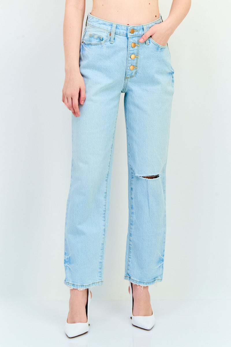 Universal Thread Women Curvy Vintage Straight Stretchable Regular Jeans, Light Blue - Image 1