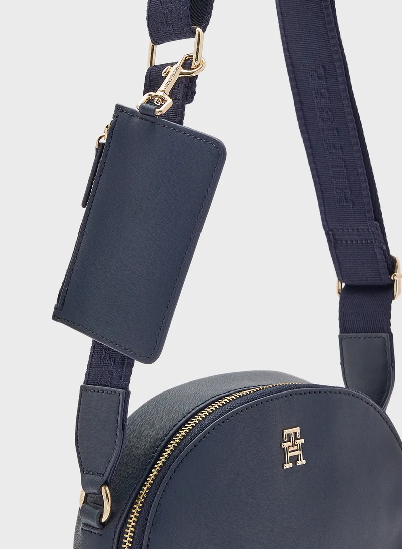 TOMMY HILFIGER Zip Over Crossbody