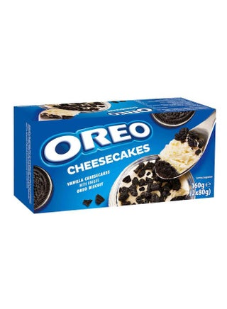 Vanilla Cheesecakes with Oreo Cookie Pieces