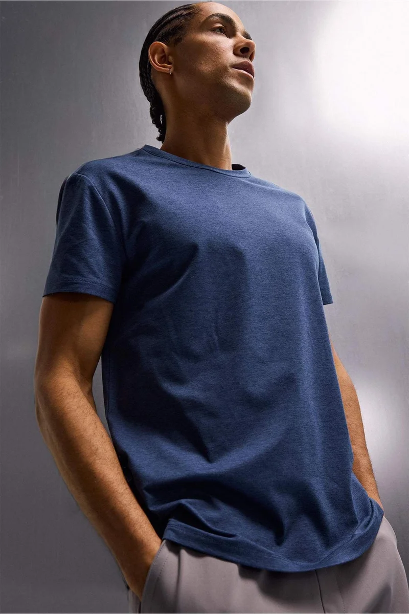 ديفاكتو Standard Fit Crew Neck Sports Short Sleeve T-Shirt