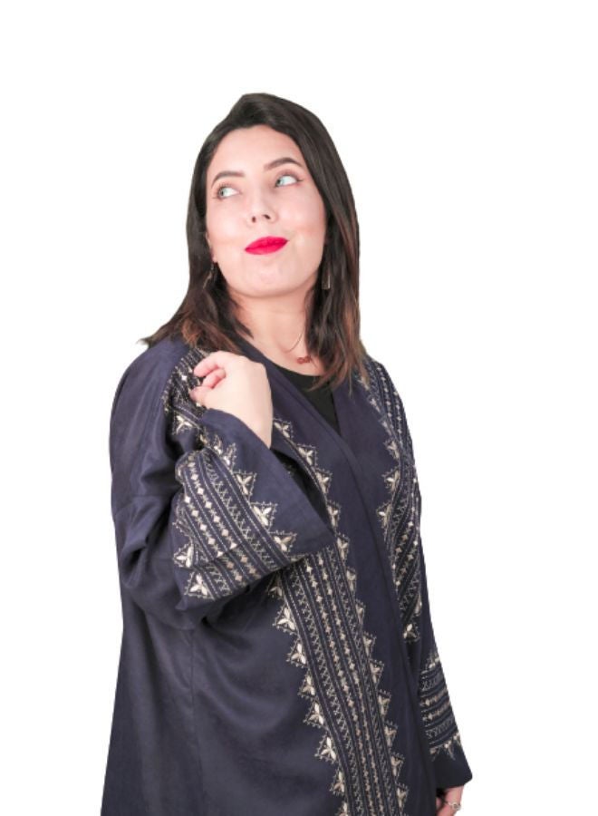 عباءة نعم C 7 شيماء زرقاء داكنة وتطريز بلونين بيج وفضي وزرقاء - Image 3