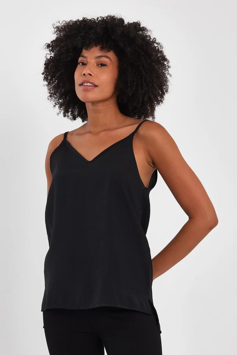 الكسندر جاردي Slit Detailed Strappy Blouse (B23-00120)