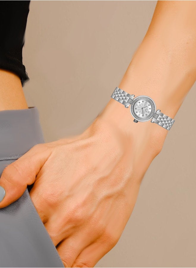 مارتيني ساعة مارتيني الأنيقة للنساء بتصميم عصري مينا فضية وسوار من الفولاذ المقاوم للصدأ مقاومة للماء مثالية للإطلالات الكاجوال والرسمية - Image 4