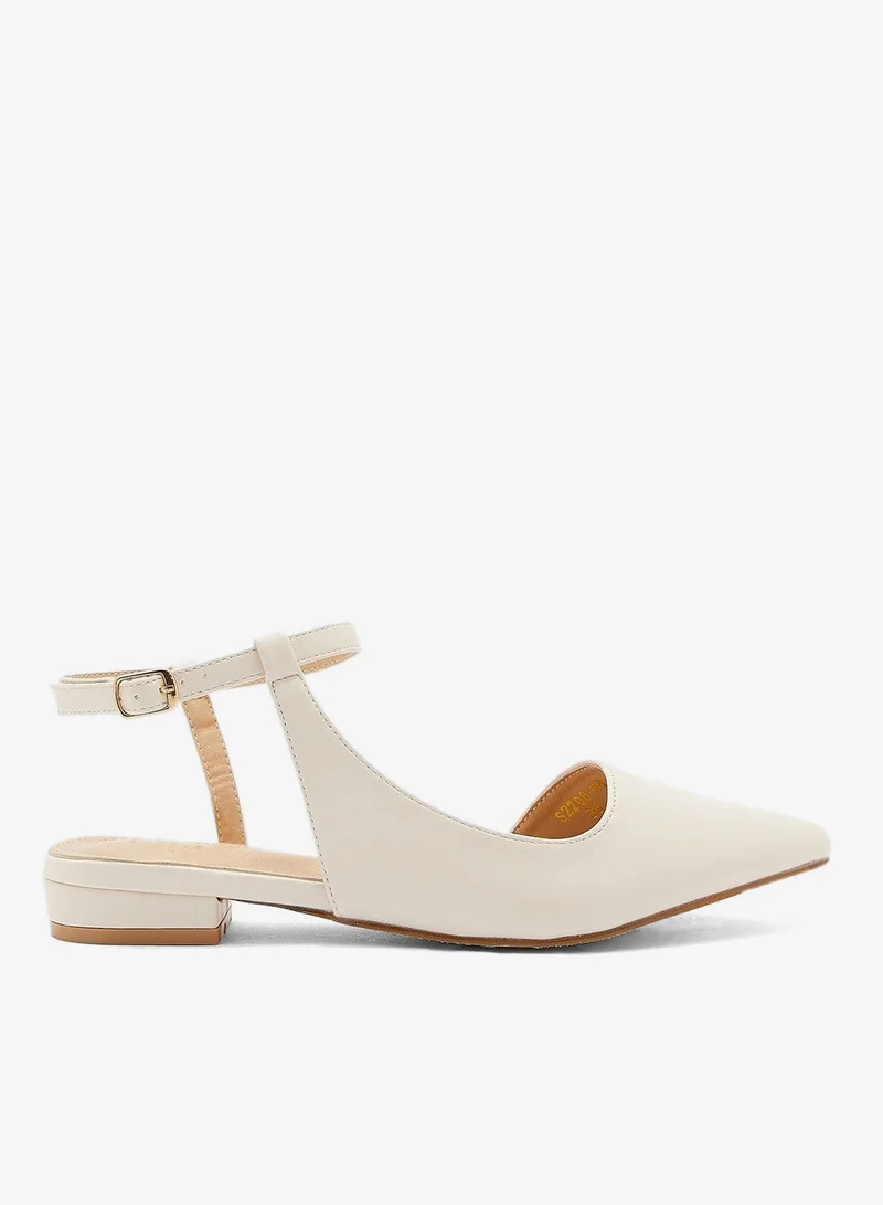 ايلا حذاء بمقدمة مدببة