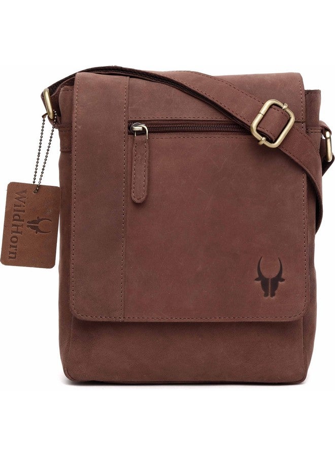 Wildhorn حقيبة رسائل جلدية حقيقية من وايلدهورن (HUNTER) الأبعاد: L-8.5 بوصة W-3 بوصة H-10.5 بوصة (بني) - Image 1