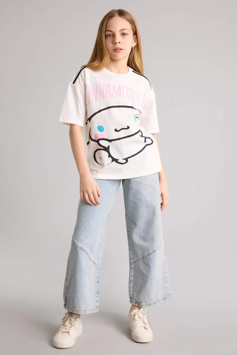 ديفاكتو Girl Oversize Fit Hello Kitty Licensed Short Sleeve T-Shirt