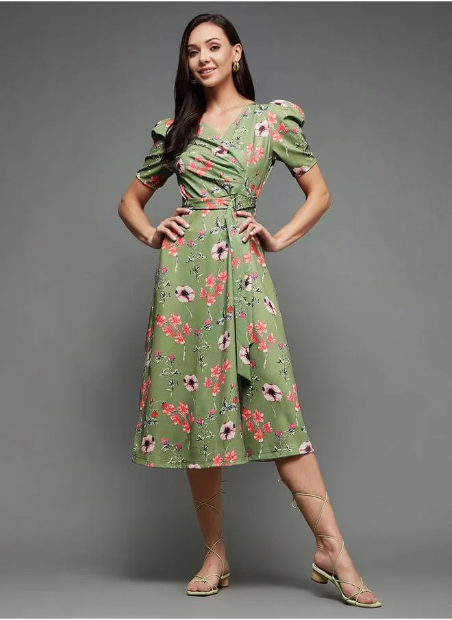 ستايلي Floral Printed Belted A-Line Midi Dress