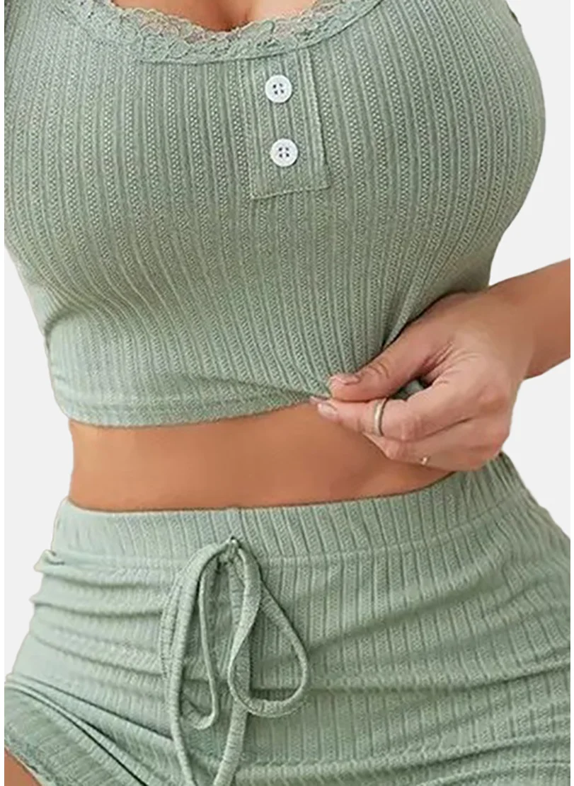 يونيكي Green Solid Shorts & CropTop