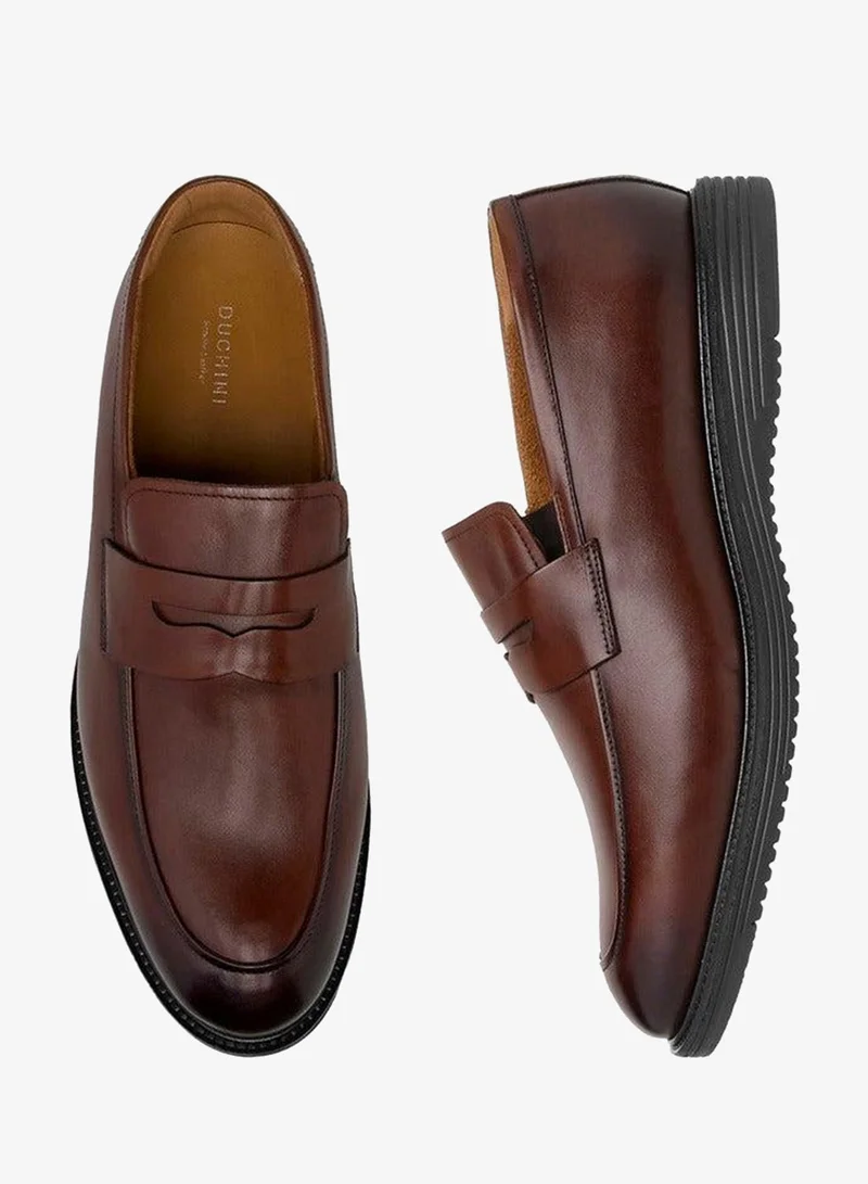 دوتشيني حذاء رجالي بدون أربطة بتفاصيل مقصوصة