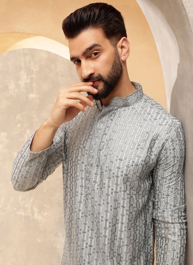 Sojanya Ethnic Motifs Embroidered Kurta Set for Men - Image 2