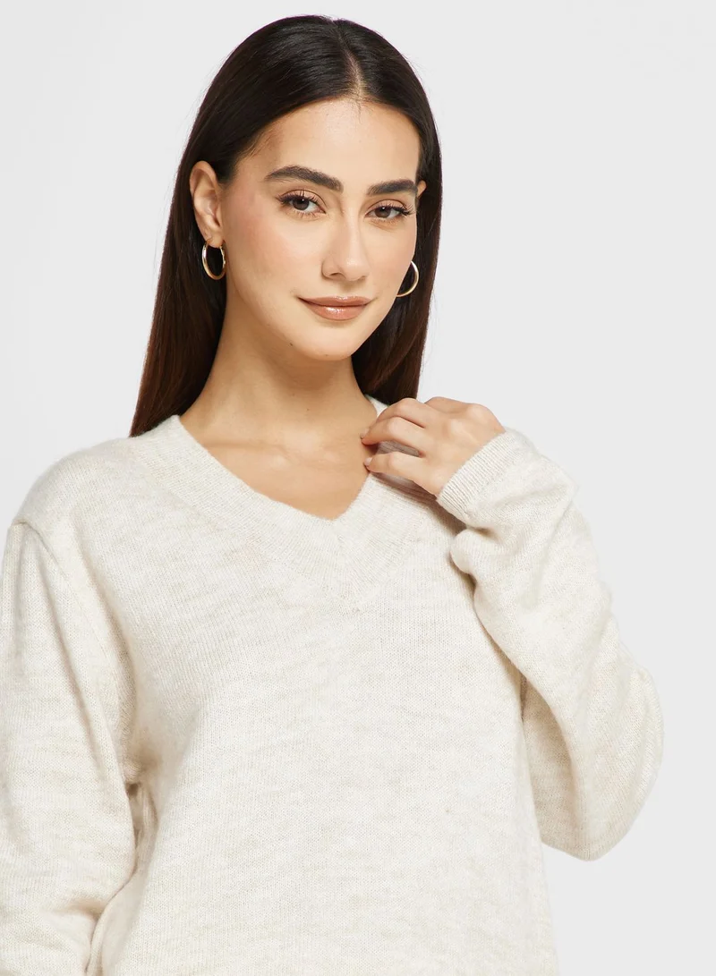 Jacqueline de Yong V-Neck Knitted Sweater