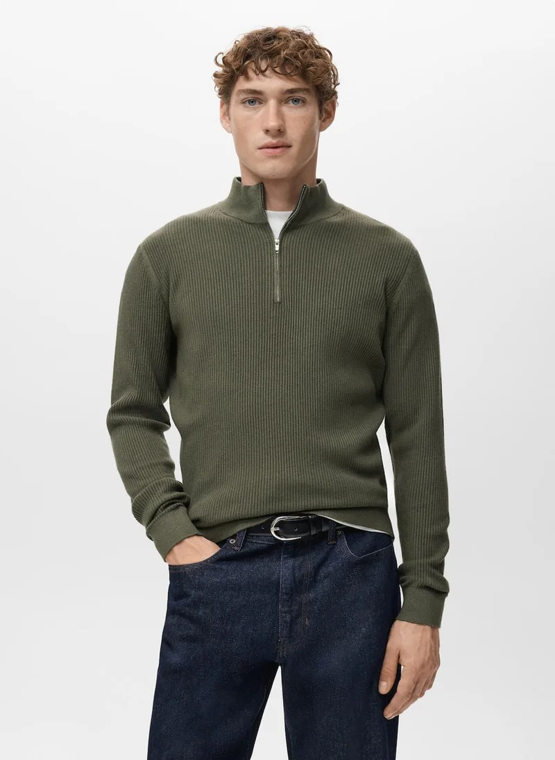 مانجو مان كنزة مضلعة بياقة بسحاب