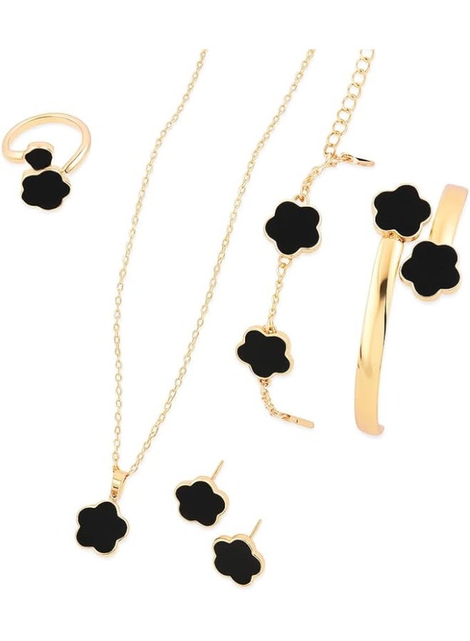 Shein This 5-piece jewelry set is a perfect choice for modern women. Beautifully designed with a lucky flower pattern, it includes multiple accessories. - Image 4